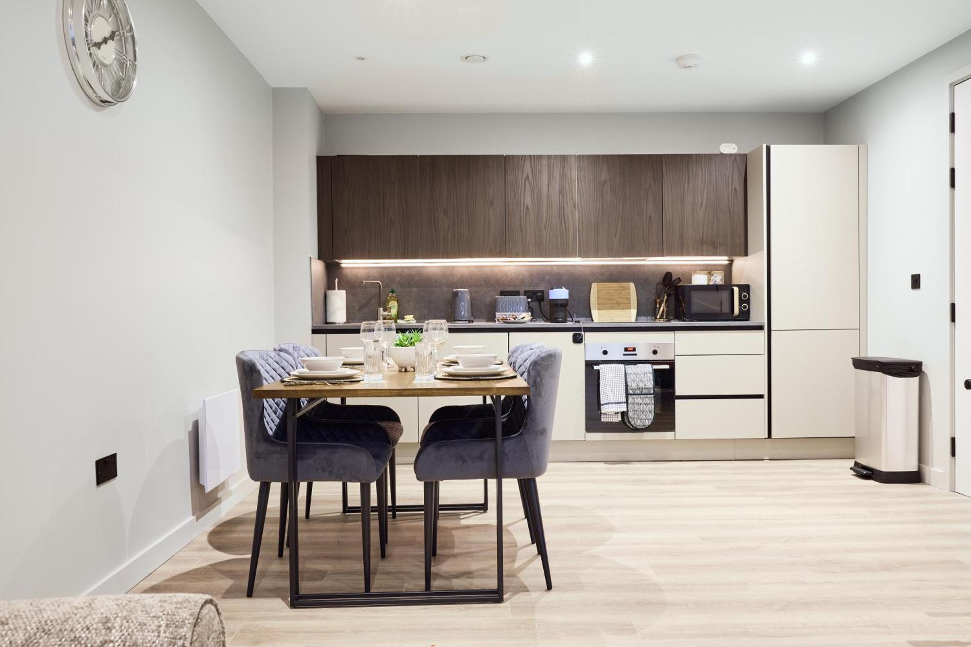 Gem 2-bed With Netflix, Fun & Parking Birmingham