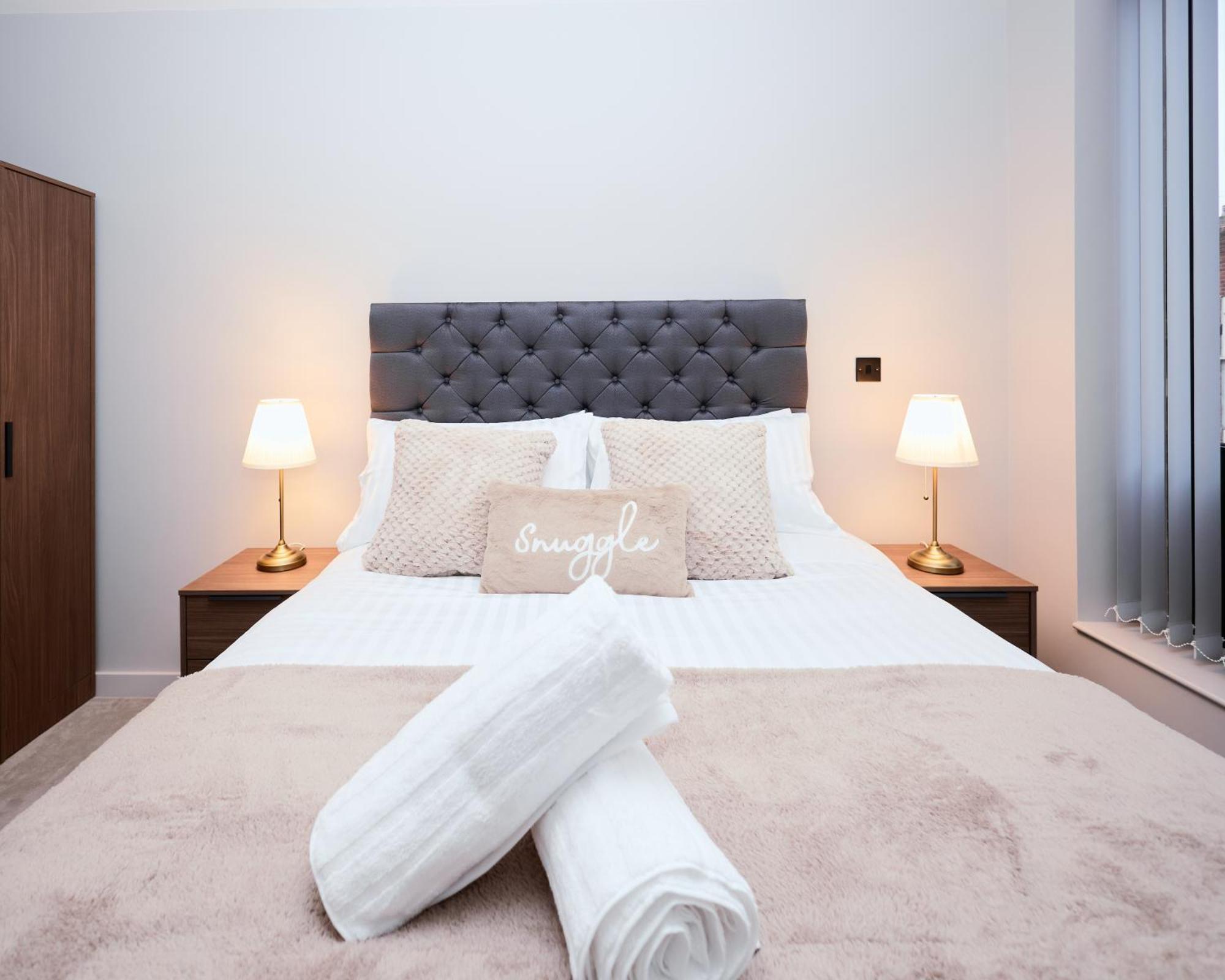 Apartment Gem 2-bed With Netflix, Fun & Parking