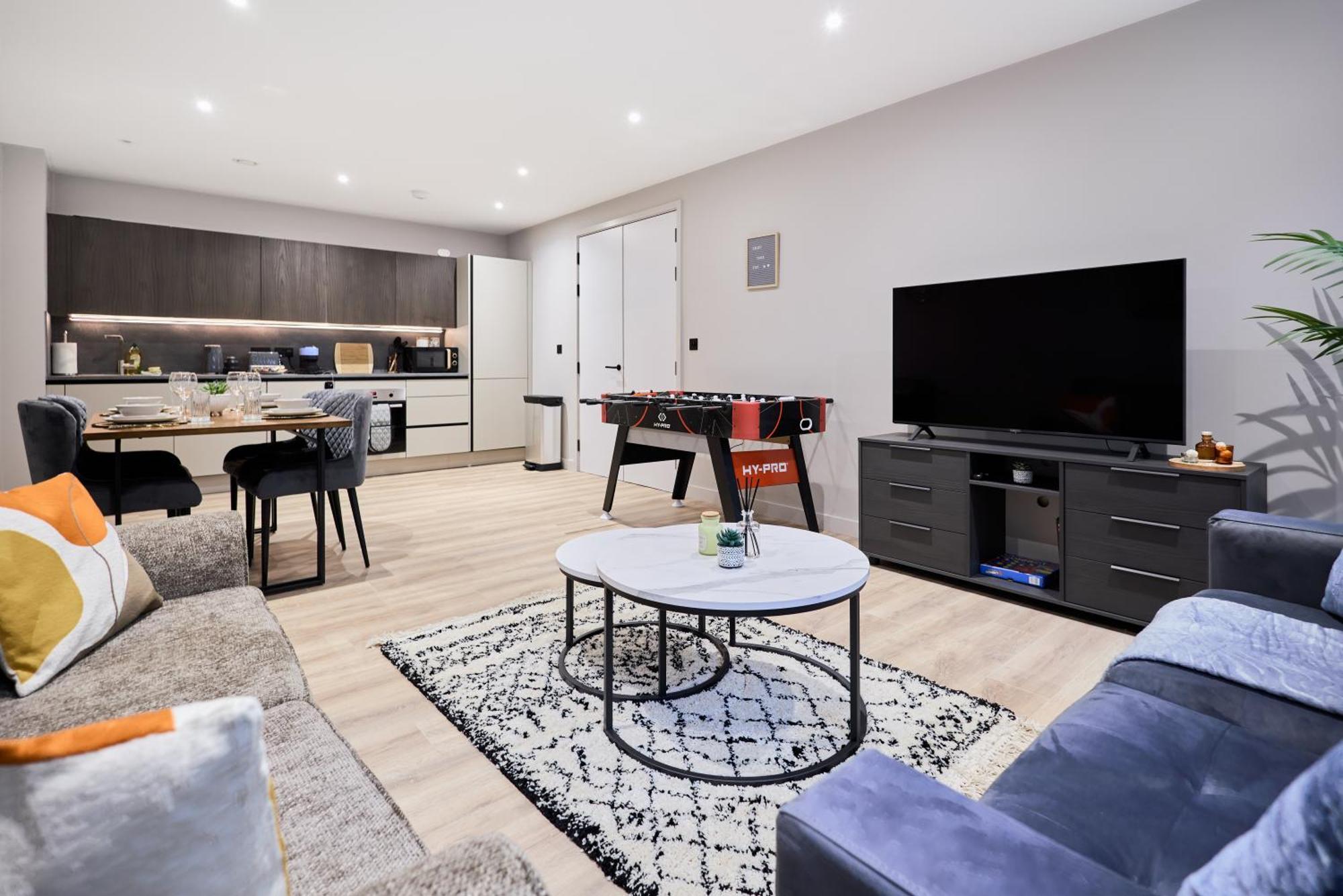 Apartment Gem 2-bed With Netflix, Fun & Parking