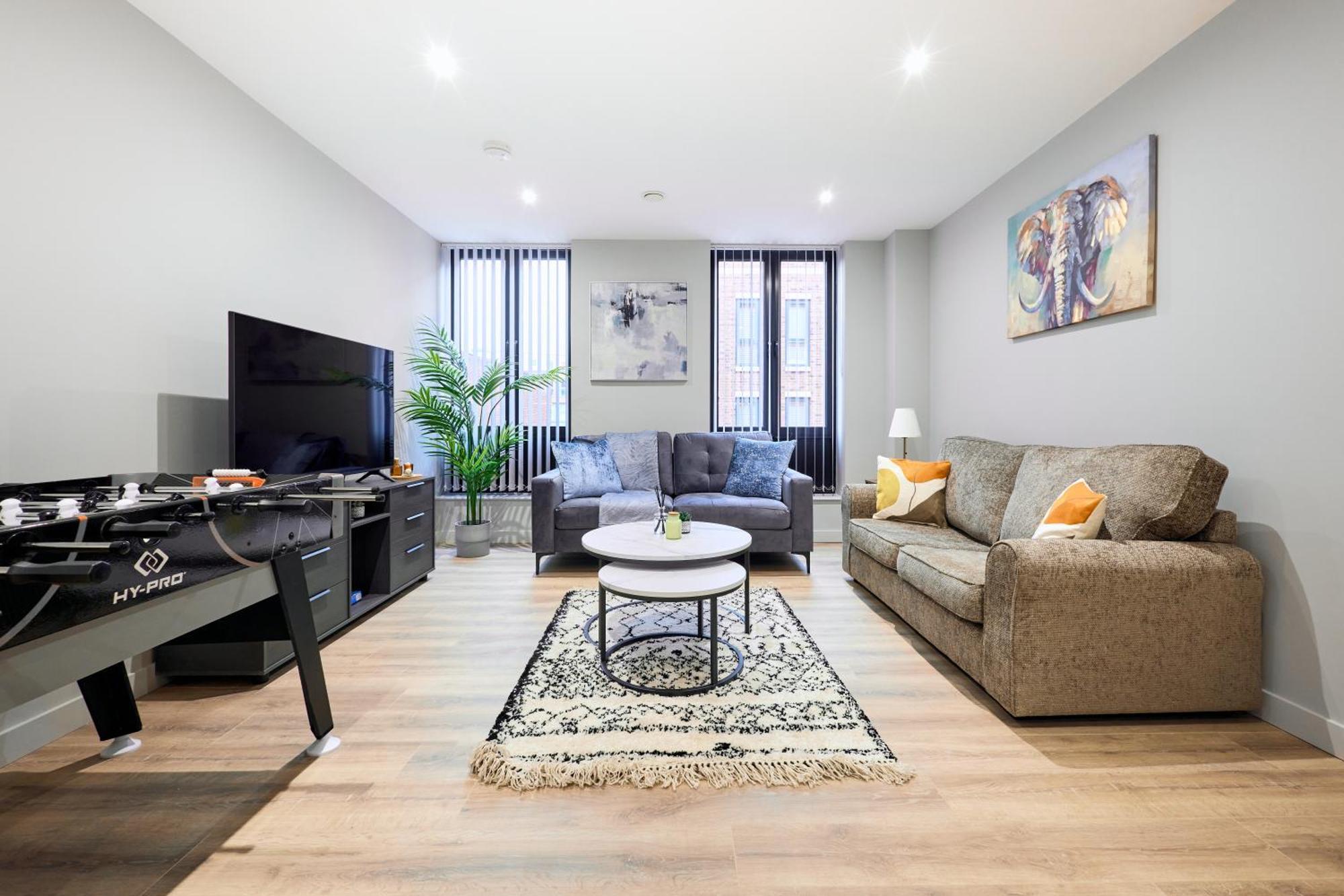 Gem 2-bed With Netflix, Fun & Parking Apartment Birmingham