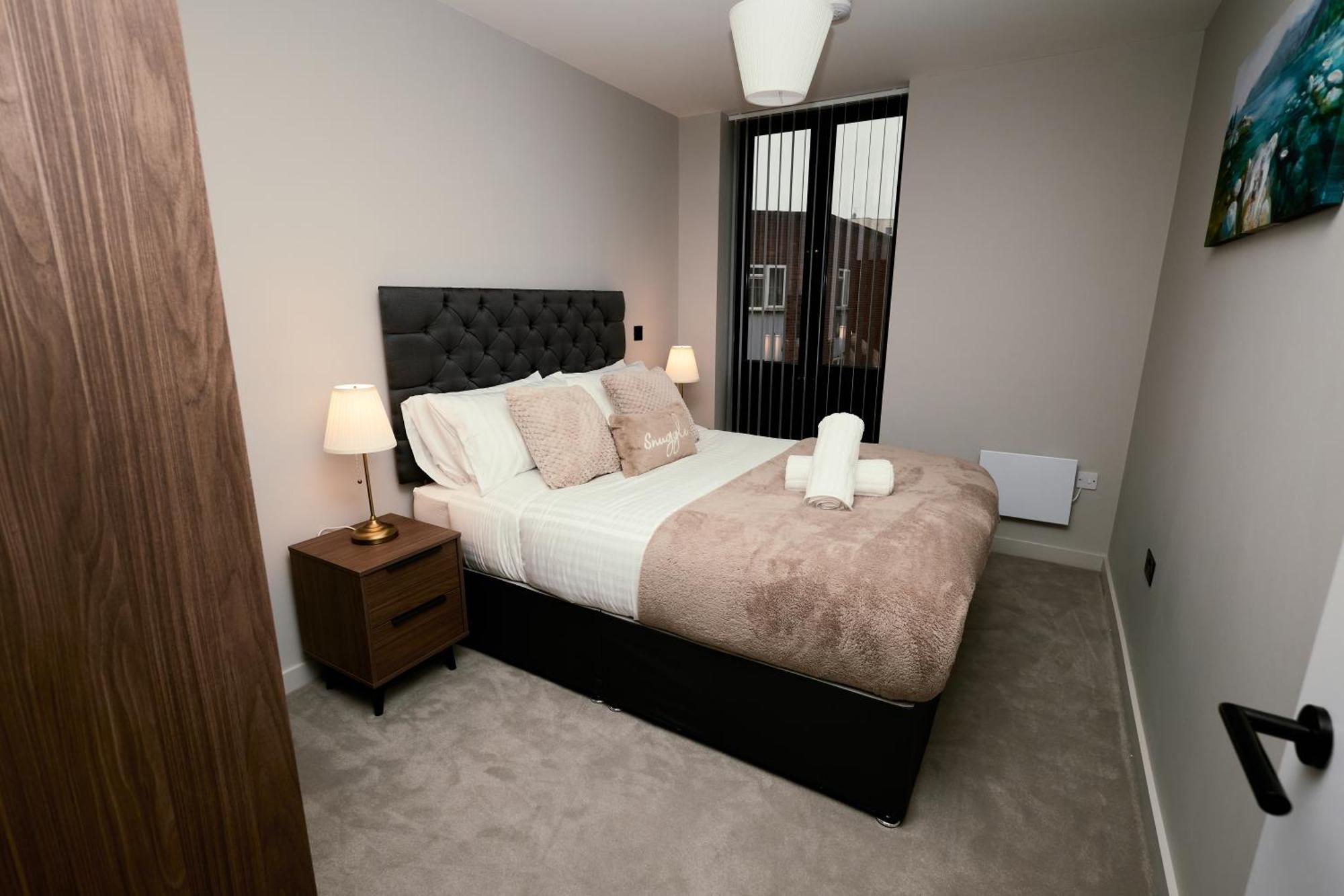 Gem 2-bed With Netflix, Fun & Parking Apartment Birmingham